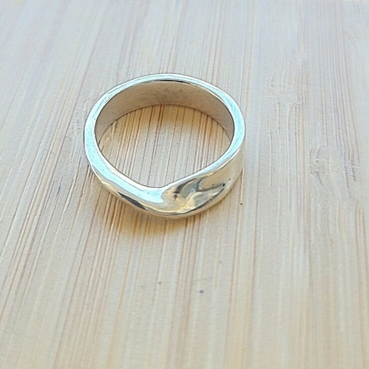 Sterling Silver Mobius Ring: Minimalist Twisted Band