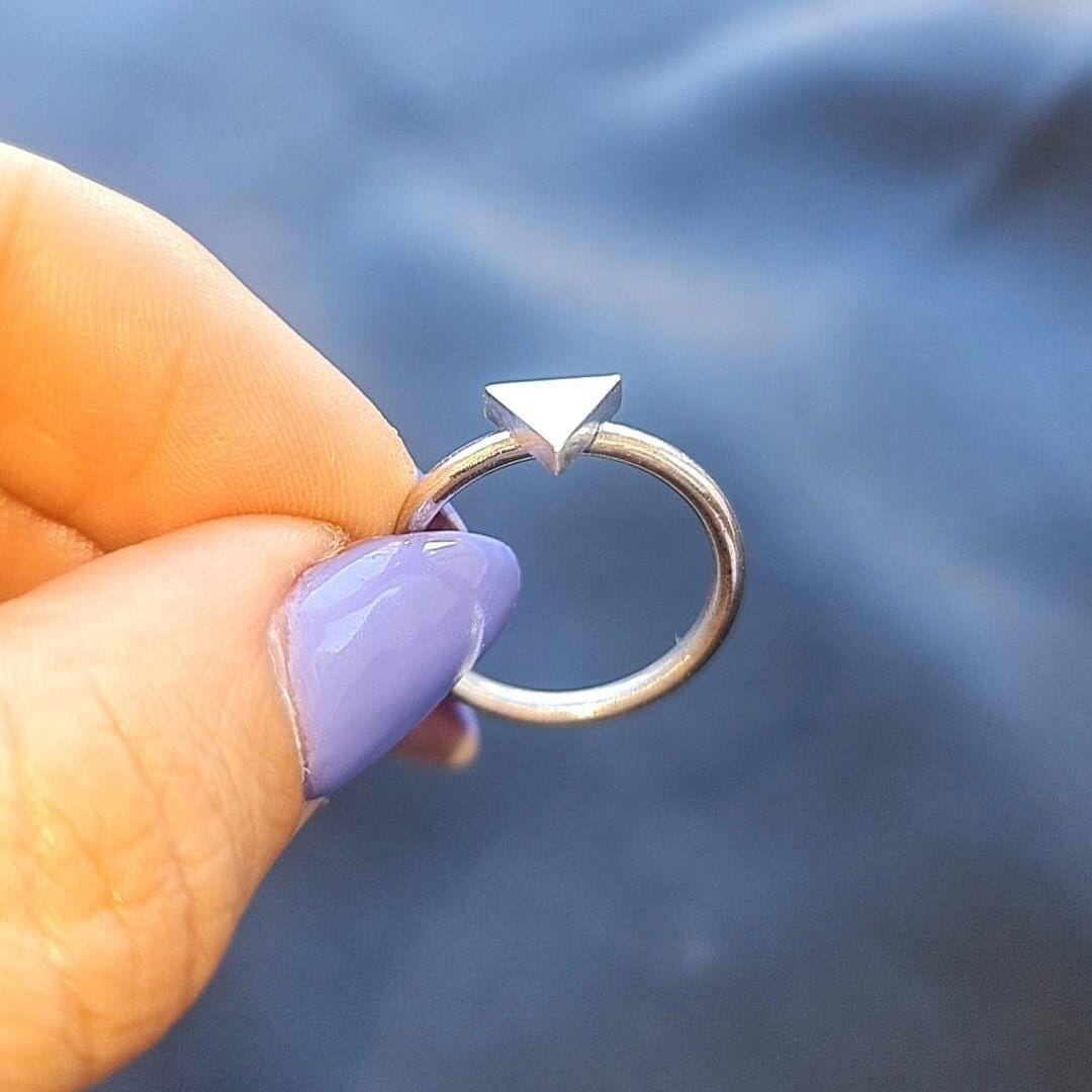 Sterling Silver Triangle Ring: Minimalist Geometric Jewelry