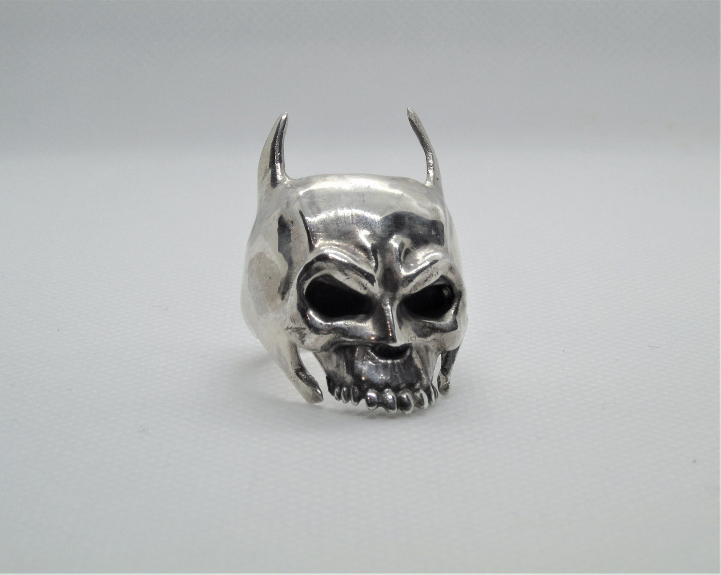 Handmade 925 Silver Bat Skull Ring: Gothic Biker Accessory