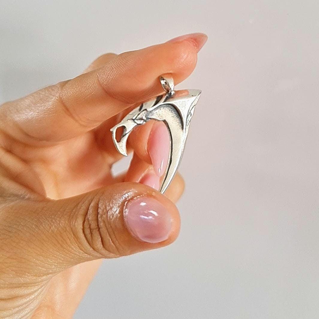 Aphelios Weapon Necklace – Sterling Silver 925 Severum Pendant – LoL Cosplay Accessory – LoL Collectible Jewelry –