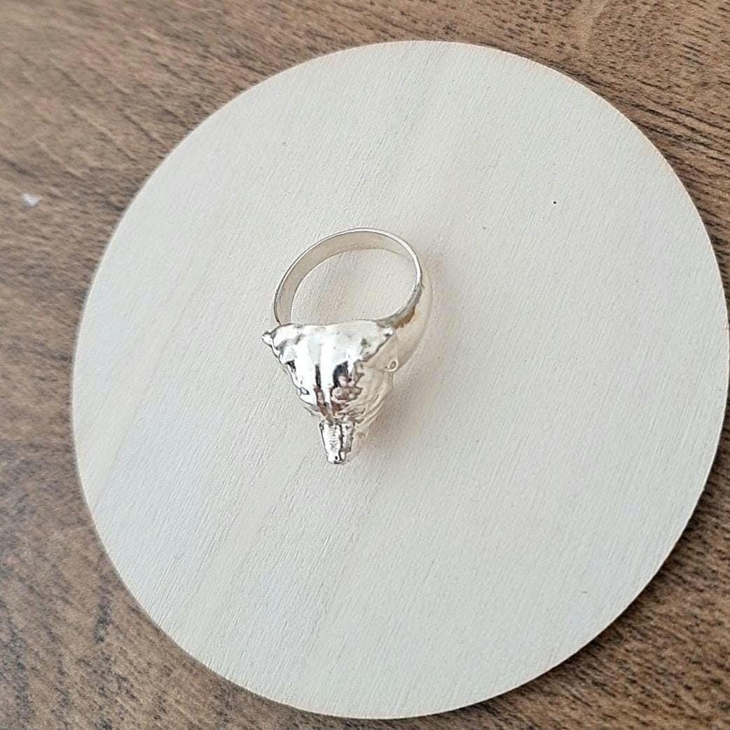 Handmade Rottweiler Ring: Detailed 925 Sterling Silver Dog Jewelry