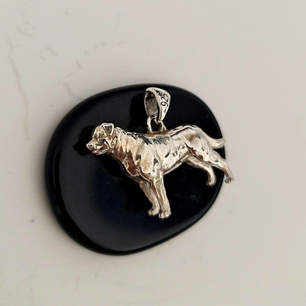 Rottweiler  dog figurine pendant- avaliable in 2 design  Sculpture -Realistic Dog Model    Solid & Sturdy