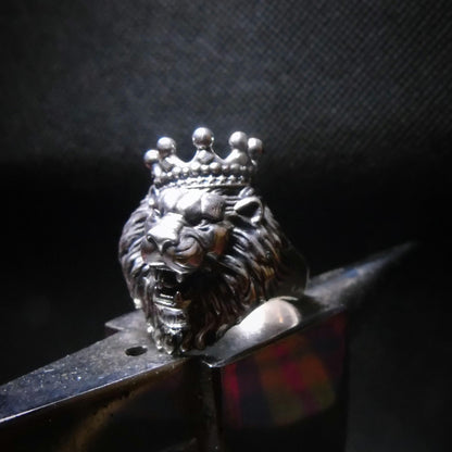 Handmade 925 Silver Lion Ring: Gothic Crown Ring