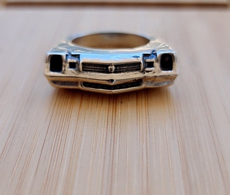 Handmade Silver 1979 Classic Car Ring: Bold Automotive Jewelry