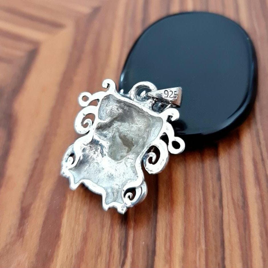 Sterling Silver Crowned Skull Pendant: Gothic Biker Jewelry