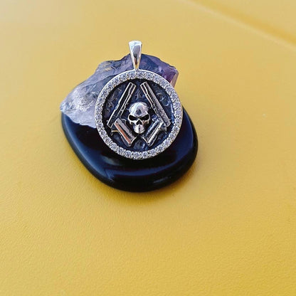 Skull  Guns bordered with Ziecon Gothic Biker Necklace for men & women   Rebel Outlaw Motorcycle Gift