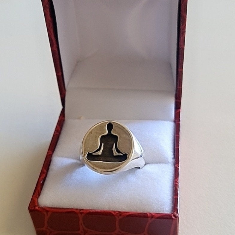 Handmade 925 Silver Yoga Ring: Meditation Pose Design