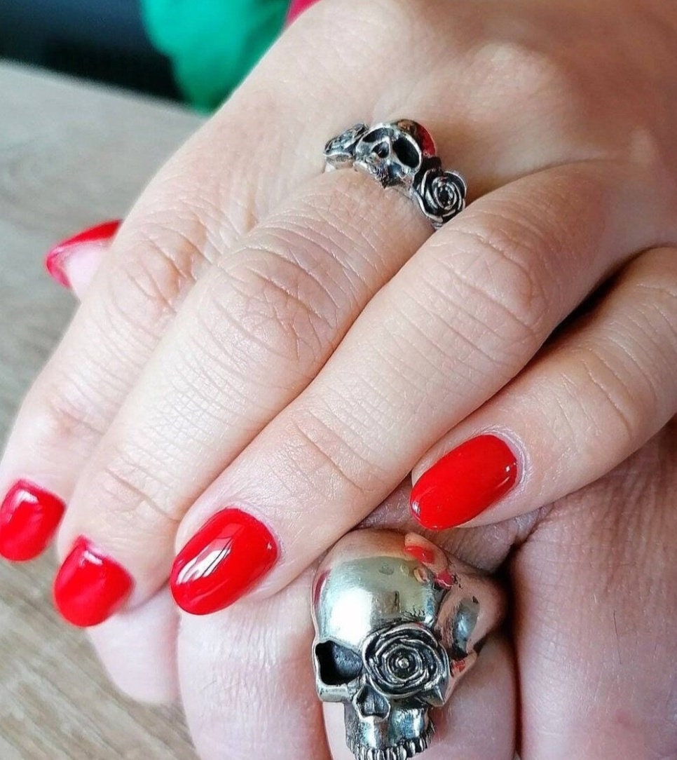 Handmade Sterling Silver Skull Ring with Roses: Edgy Gothic Jewelry