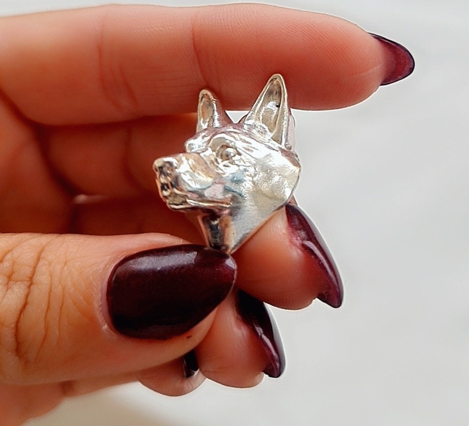 Handmade Sterling Silver German Shepherd Pendant: Detailed Dog Sculpture