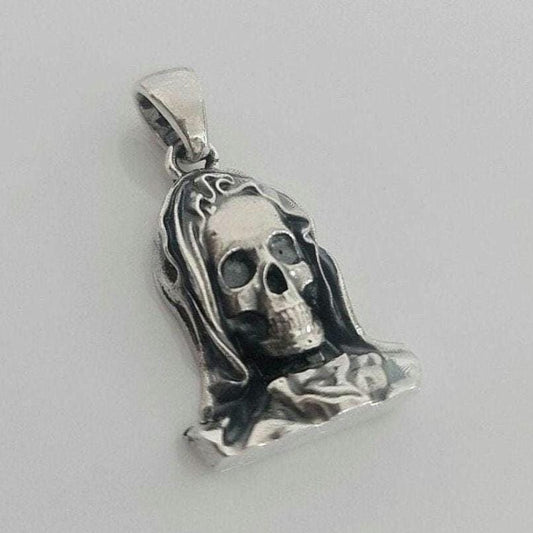 La Santa Muerte  Silver Skull Pendant - Warrior  Protector of Souls  joyería gótica