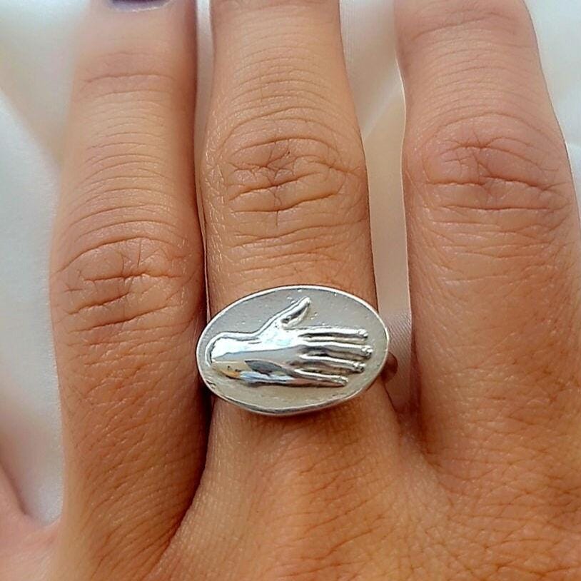 Frida Hand Ring-925 Sterling Silver Minimalistic Design - La mano- Mexico