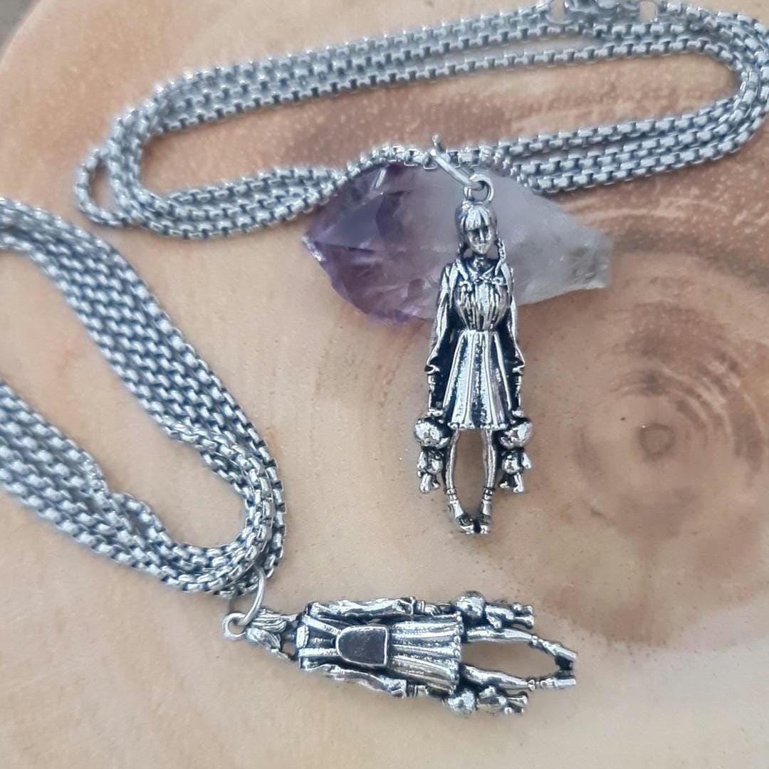 Anime Girl Pewter Necklace: Retro Rock Hip Hop Jewelry