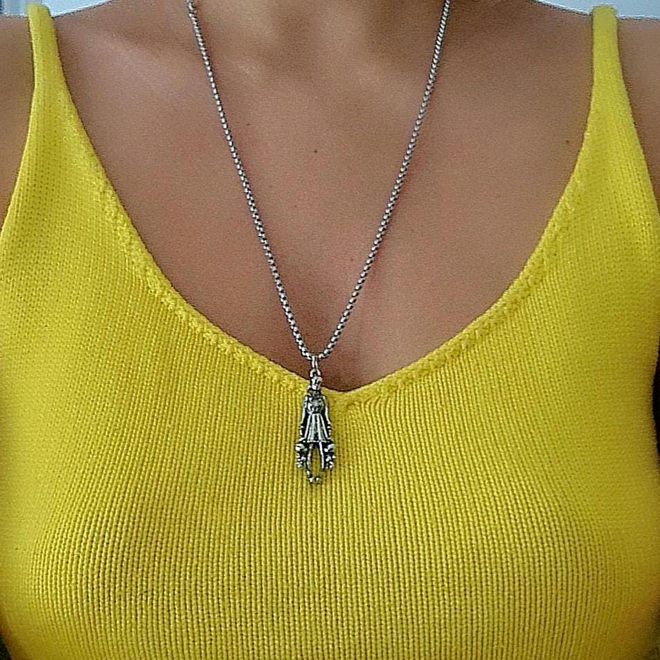 Anime Girl Pewter Necklace: Retro Rock Hip Hop Jewelry