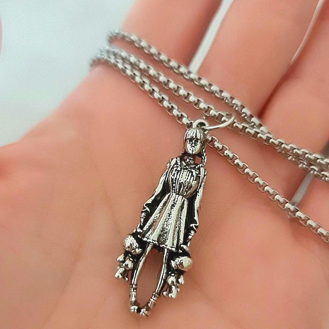 Anime Girl Pewter Necklace: Retro Rock Hip Hop Jewelry