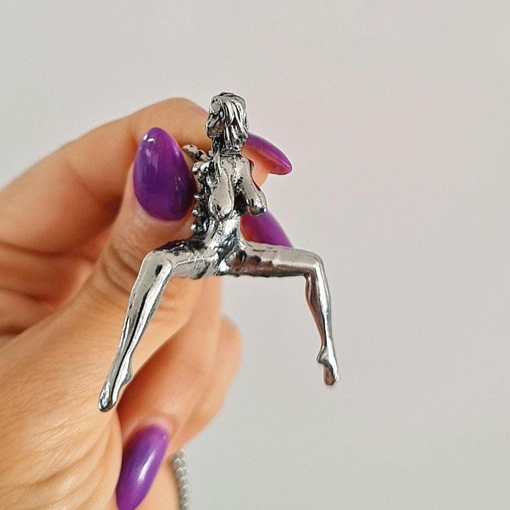 Oversized  nude Women Necklace, Hip Hop Cosplay Jewelry For Men& Women