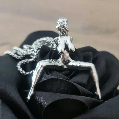 Oversized  nude Women Necklace, Hip Hop Cosplay Jewelry For Men& Women