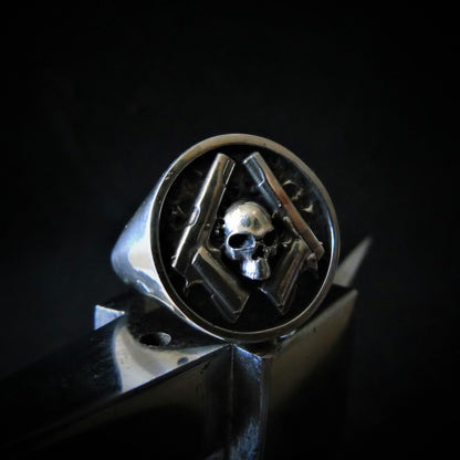 Skull & Guns silver Ring – Bold Biker Jewelry for Men – Rebel Outlaw Motorcycle Gift, Unique Design