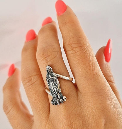 La Santa Muerte Ring 925 Silver - Beautifully Crafted Saint Death- Symbolizes a protector of the dead
