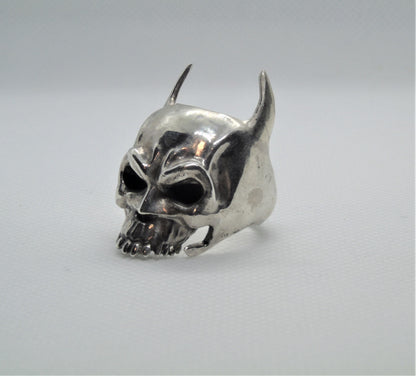 Handmade 925 Silver Bat Skull Ring: Gothic Biker Accessory