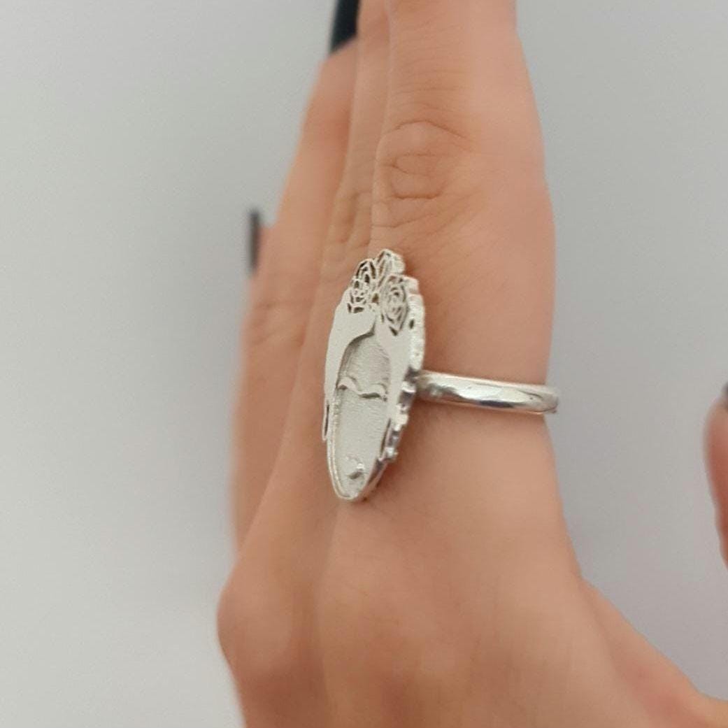 sterling silver ring - inspired by the iconic mexican painter - symbolising strength, powerand unmatched beauty