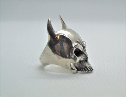 Handmade 925 Silver Bat Skull Ring: Gothic Biker Accessory
