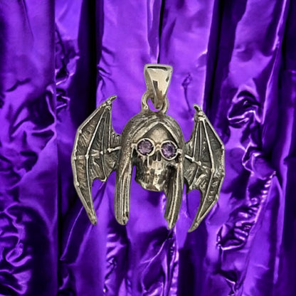 🦇 Ozzy Osbourne “Bat Skull” Tribute Pendant – Sterling Silver Gothic Necklace with Amethyst Sunglasses