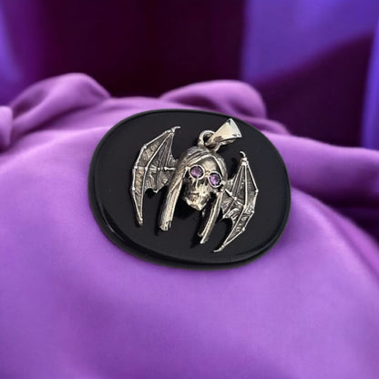 🦇 Ozzy Osbourne “Bat Skull” Tribute Pendant – Sterling Silver Gothic Necklace with Amethyst Sunglasses