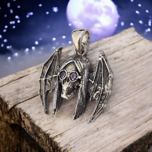 🦇 Ozzy Osbourne “Bat Skull” Tribute Pendant – Sterling Silver Gothic Necklace with Amethyst Sunglasses