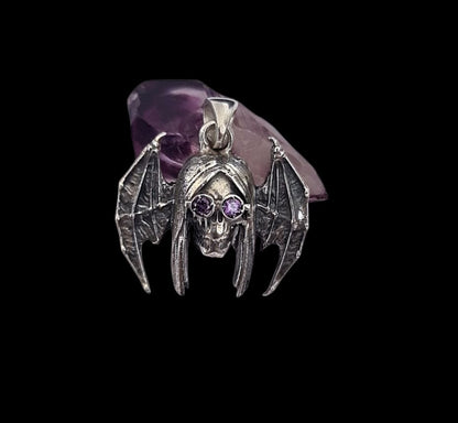 🦇 Ozzy Osbourne “Bat Skull” Tribute Pendant – Sterling Silver Gothic Necklace with Amethyst Sunglasses
