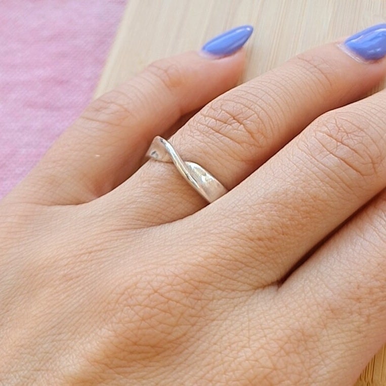 Handmade Sterling Silver Mobius Ring: Minimalist Twisted Band