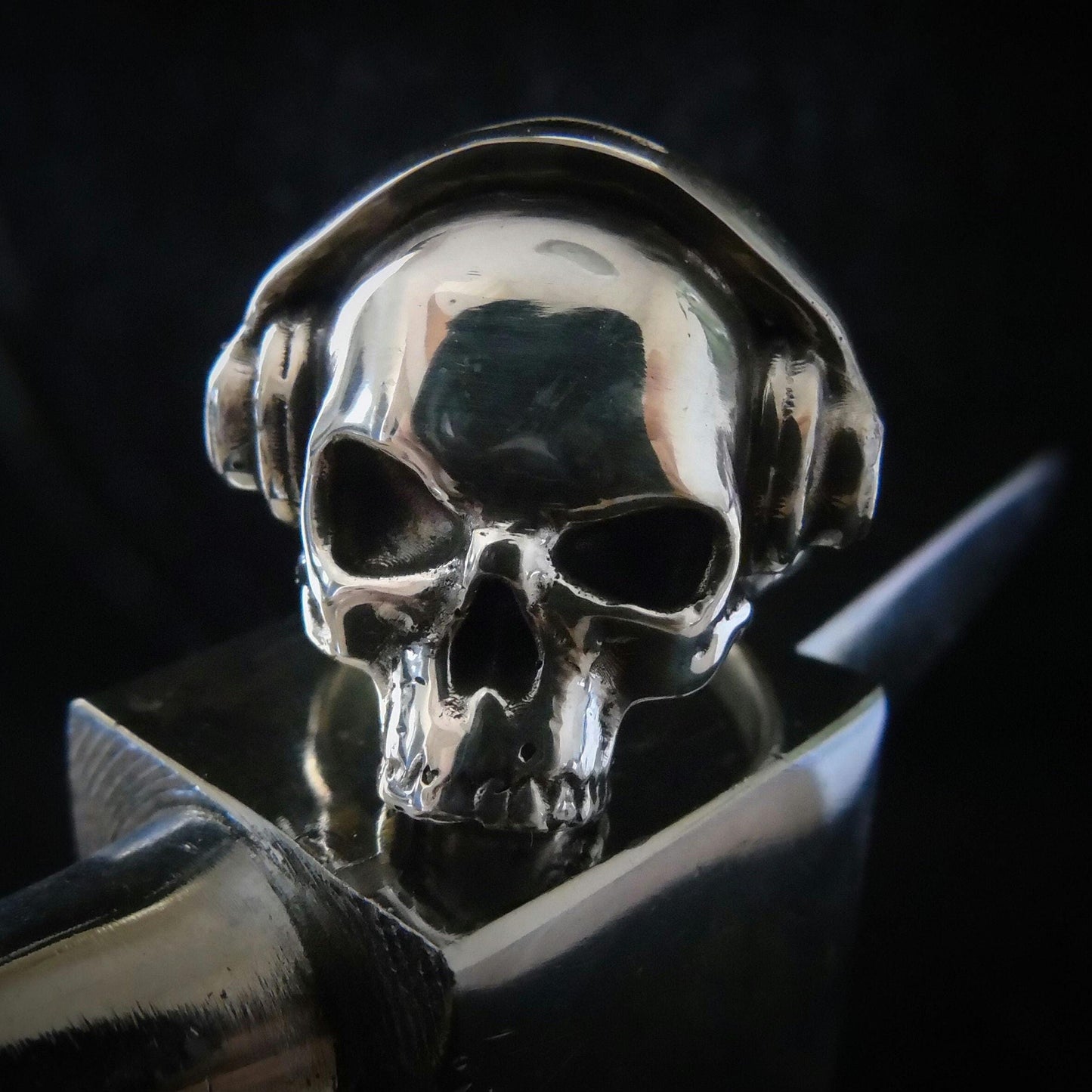 Handmade 925 Sterling Silver DJ Skull Ring with Headphones