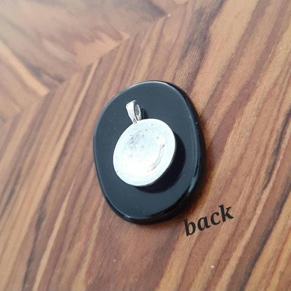 Lips Pendant –Handmade Kiss Necklace – Minimalist Lip Charm – Love Token – sleek & modern design