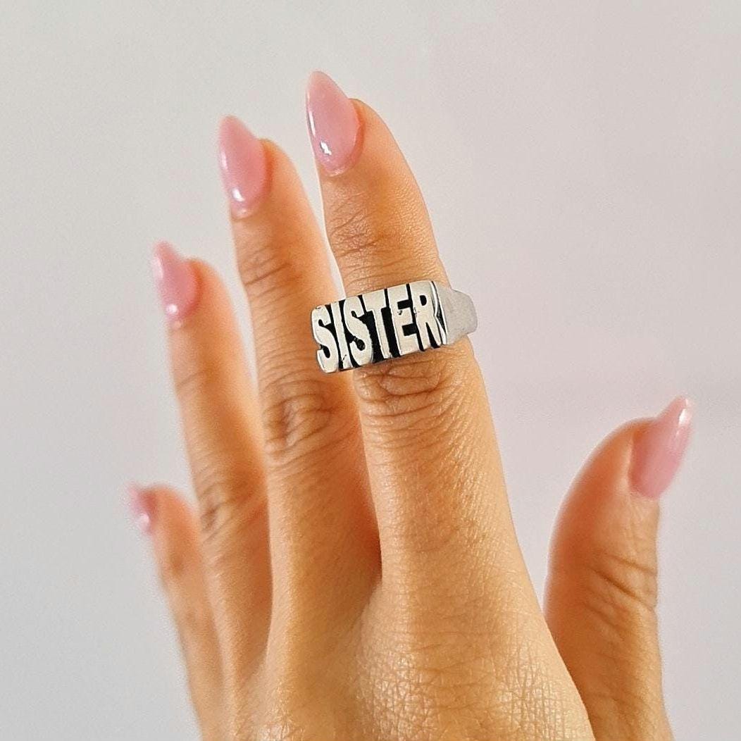 Sister Ring sterling silver - A gift that celebrates sisterhood & friendship
