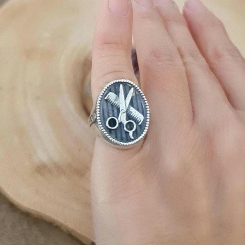 Scissors & Comb ring - Stylish Accessory - 925 Sterling Silver - solid and sturdy