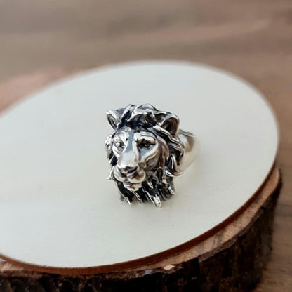 Handmade Sterling Silver Lion Head Ring: Majestic Animal Jewelry