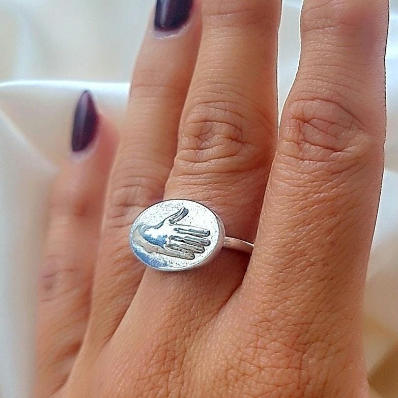 Frida Hand Ring-925 Sterling Silver Minimalistic Design - La mano- Mexico