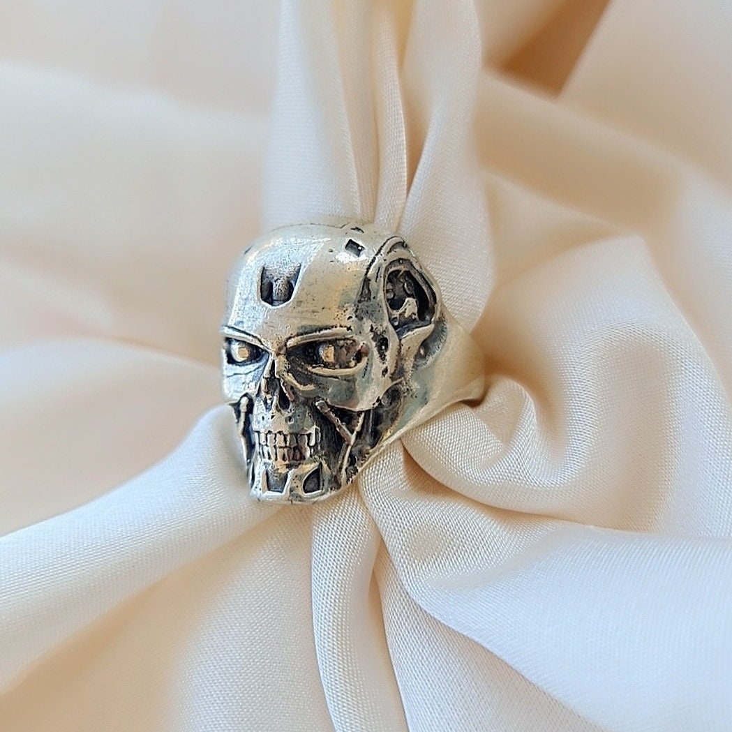 Handmade Sterling Silver T-800 Skull Ring: Terminator Fan Jewelry
