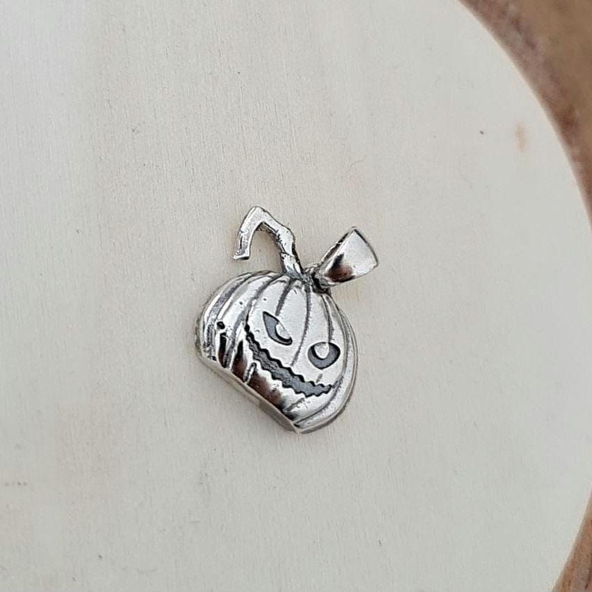 Jack-O'-Lantern Pumpkin pendant - Halloween Gothic charm-  Handmade 925 Silver-
