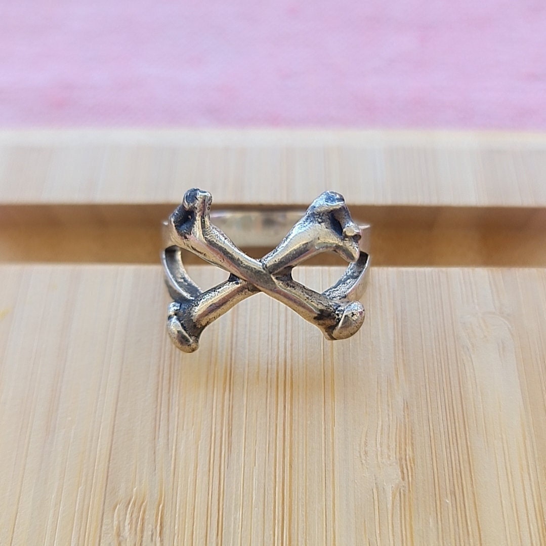 Handmade 925 Silver Bones Ring: Gothic Biker Jewelry