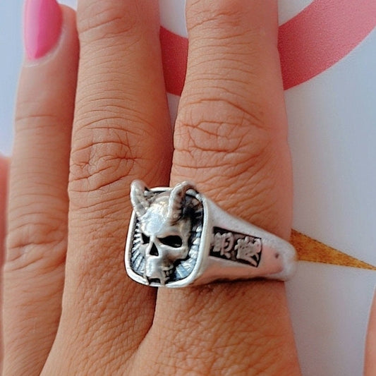 Handcrafted 925 Silver Japanese Oni Skull Ring