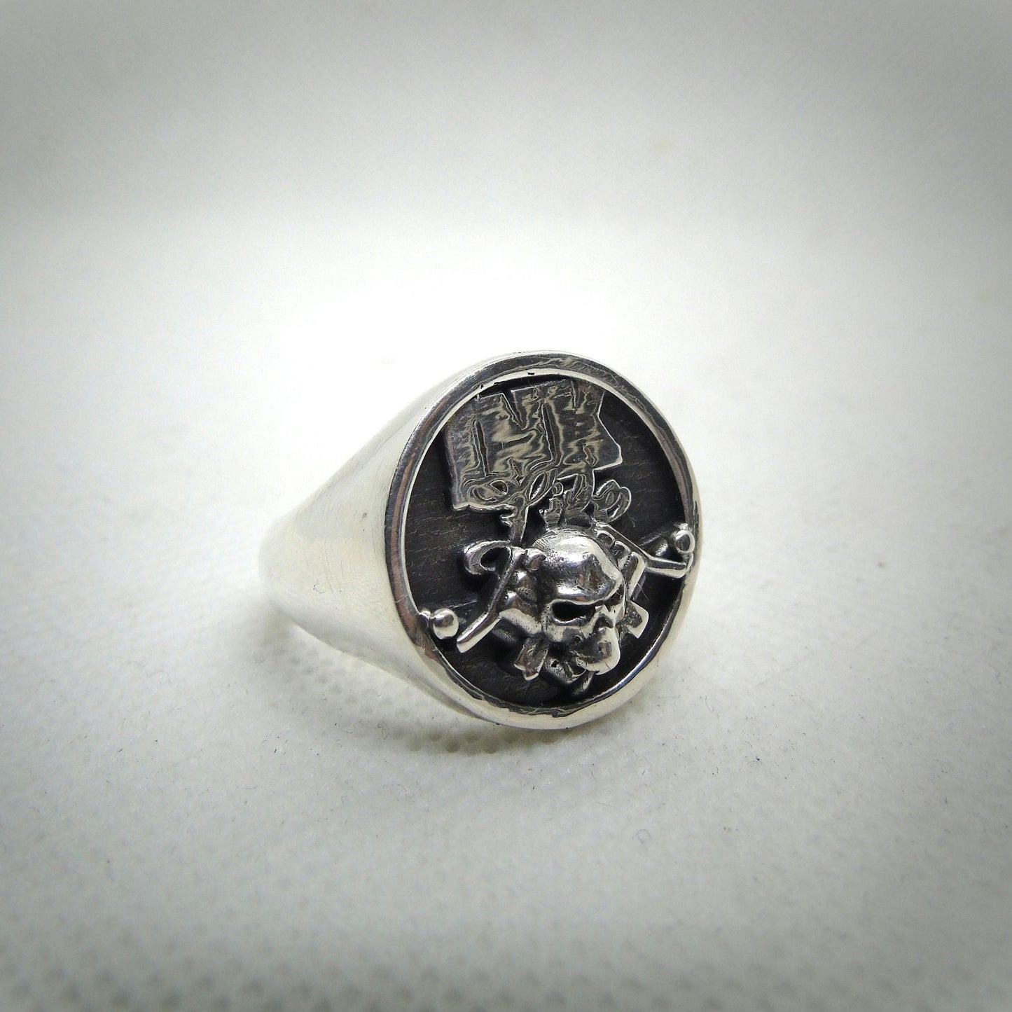 Tattoo Guns "Ink Life"-inspired Ring - Handmade Skull Ring - Crafted in 925 Sterling Silver