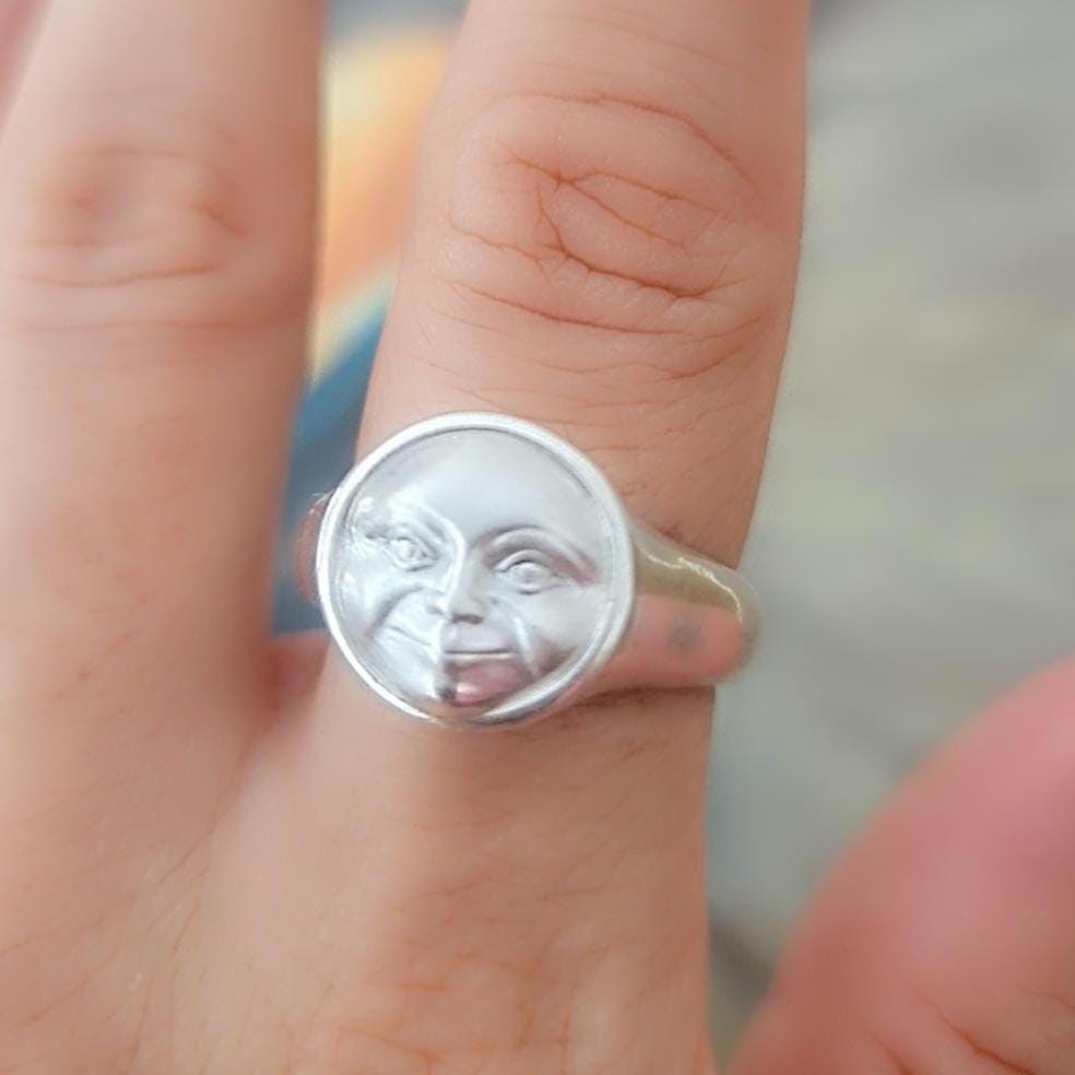 Silver Full Moon Face Ring: Celestial Jewelry