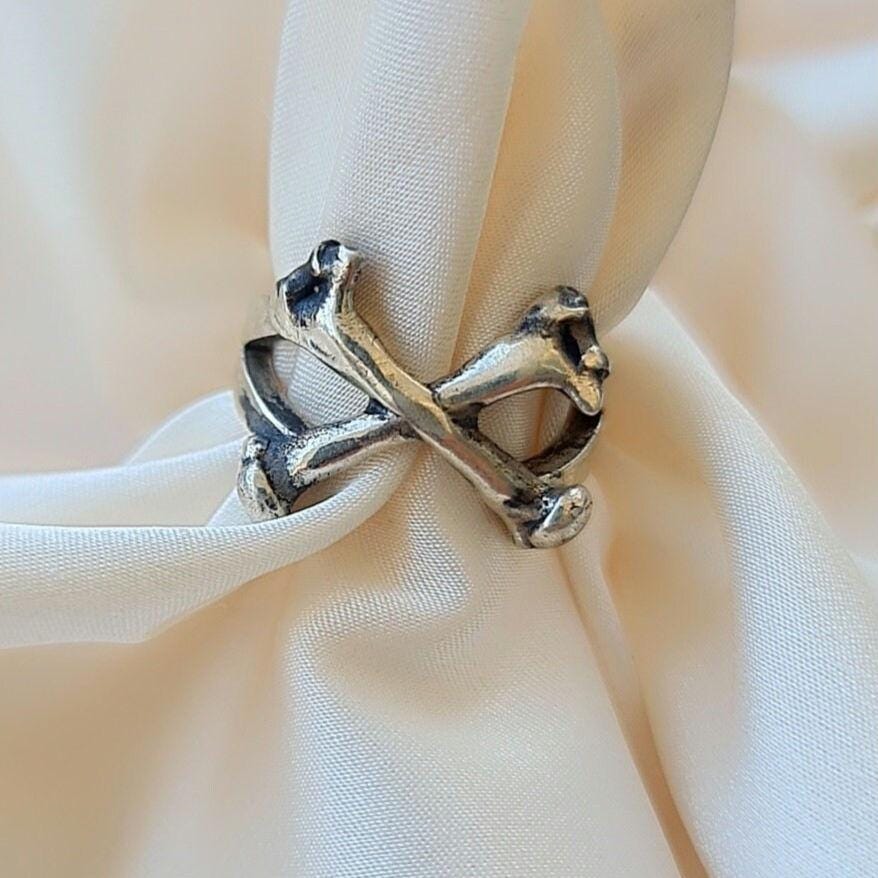 Handmade 925 Silver Bones Ring: Gothic Biker Jewelry