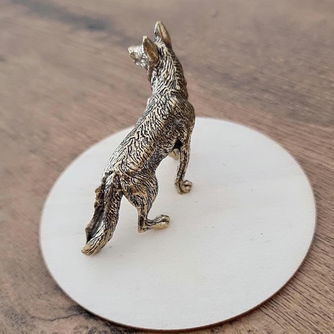 Ornament brass German Shepherd Solid and Sturdy dog figurine - Deco style (98 grams )