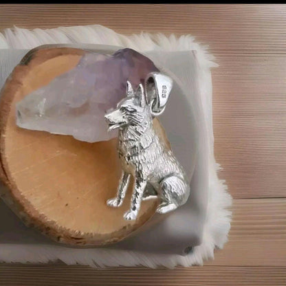 Sterling Silver German Shepherd Pendant: Detailed Dog Figurine