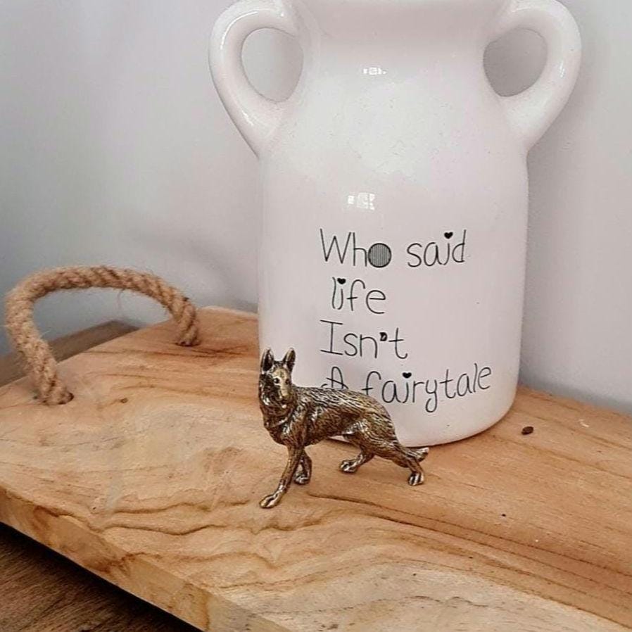 Ornament brass German Shepherd Solid and Sturdy dog figurine - Deco style (98 grams )