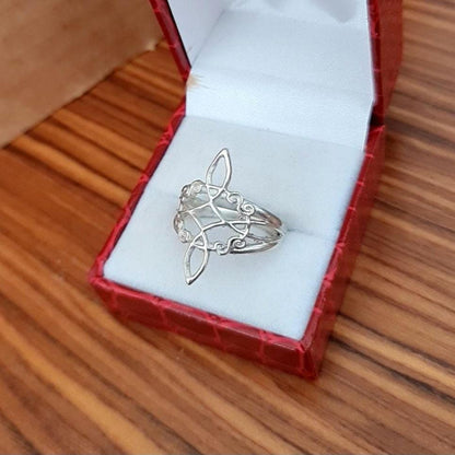 Sterling Silver Witch's Knot Ring: Celtic Symbol of Protection
