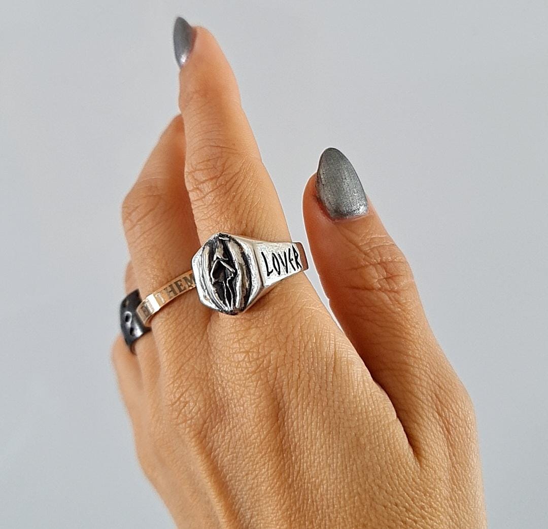 Vulva Sterling Silver "PU**Y LOVER" Ring For men and women