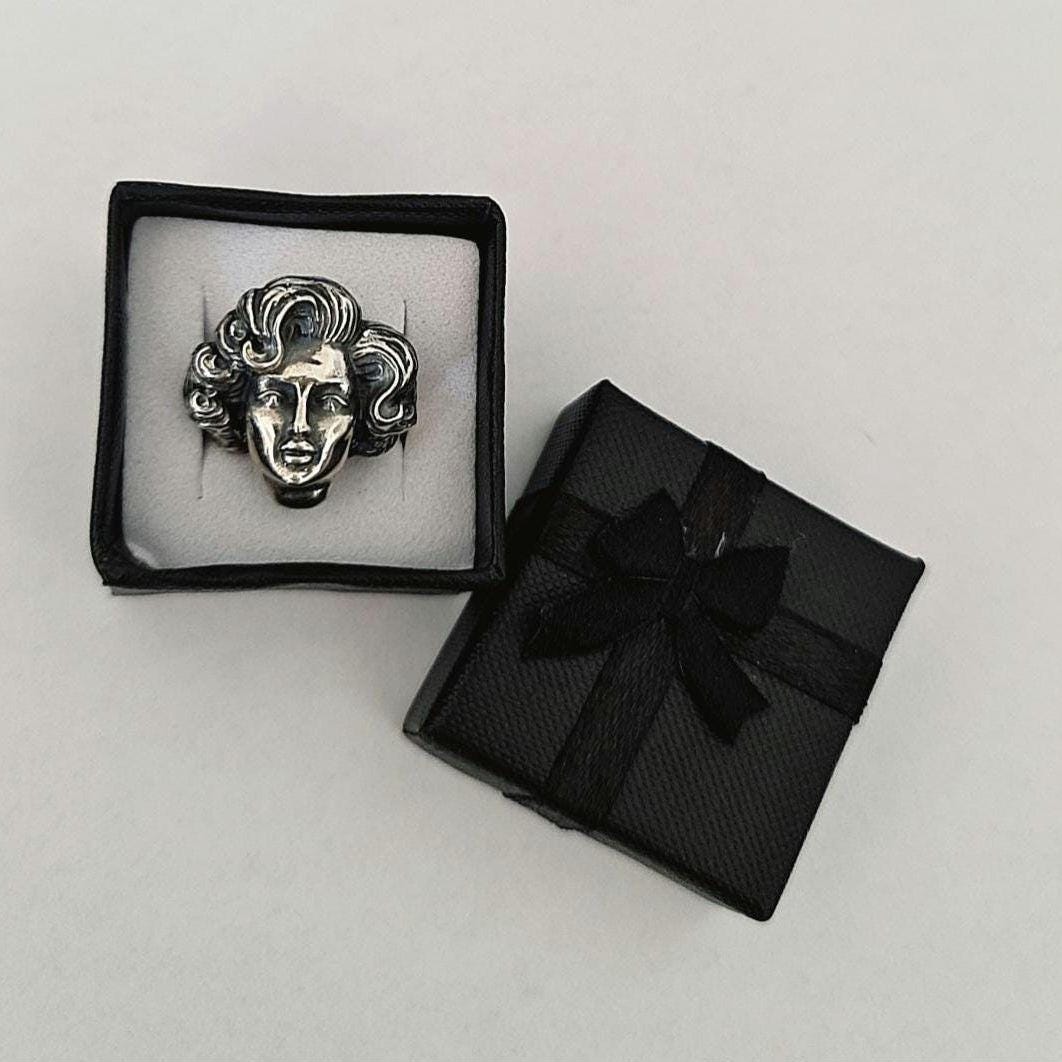 Marilyn Monroe Inspired Sterling Silver Ring: Vintage Hollywood Glamour
