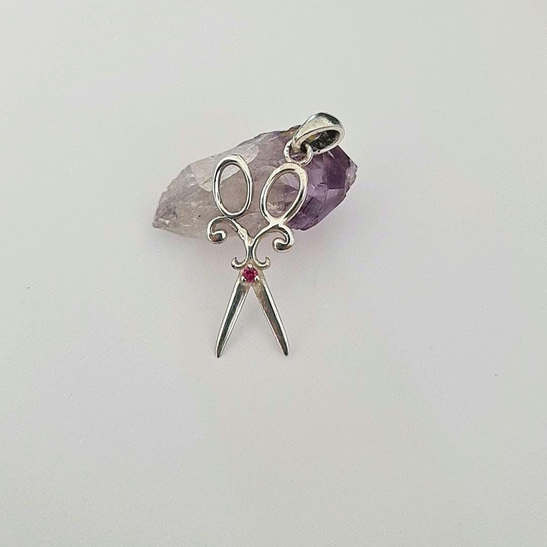 Vintage Sterling Silver Scissors Pendant with Gemstone Accent – Unique Jewelry Gift